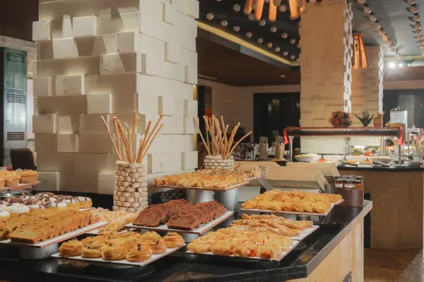 Buffet dining at the resort